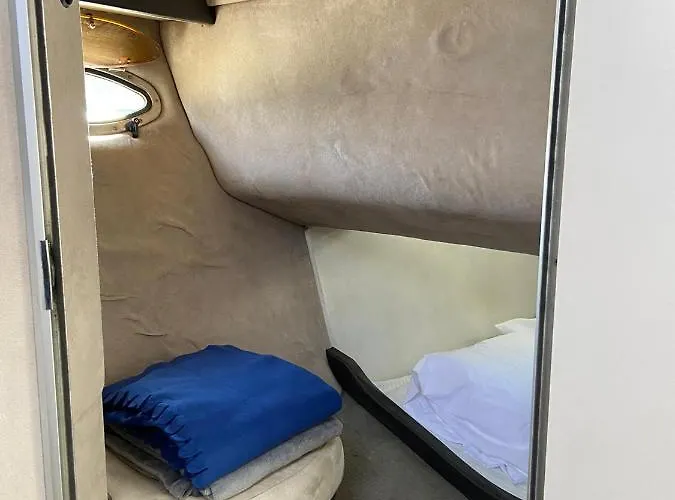 Douro4sailing Ботель *